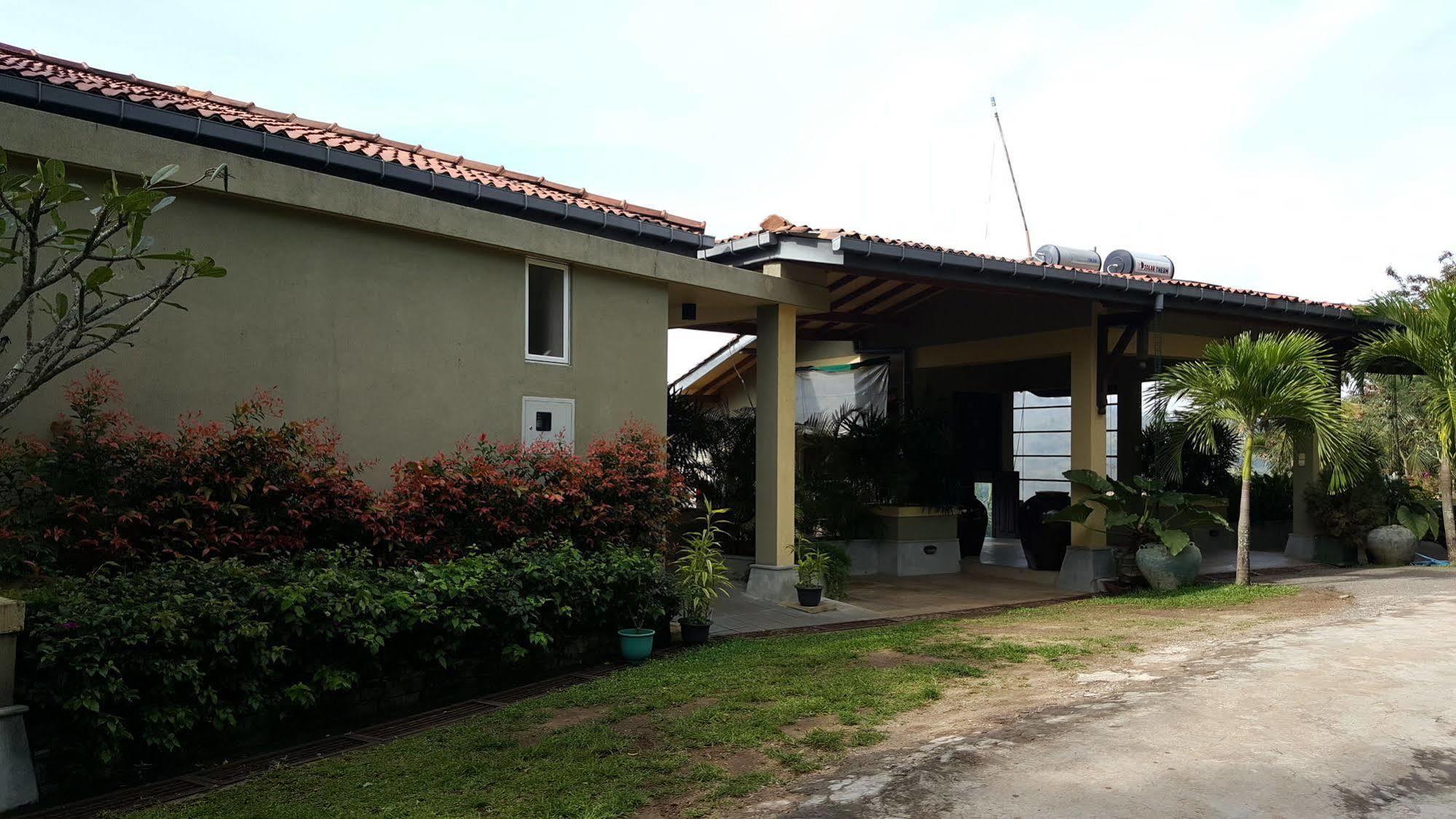 Albatross Boutique Villa كاندي المظهر الخارجي الصورة