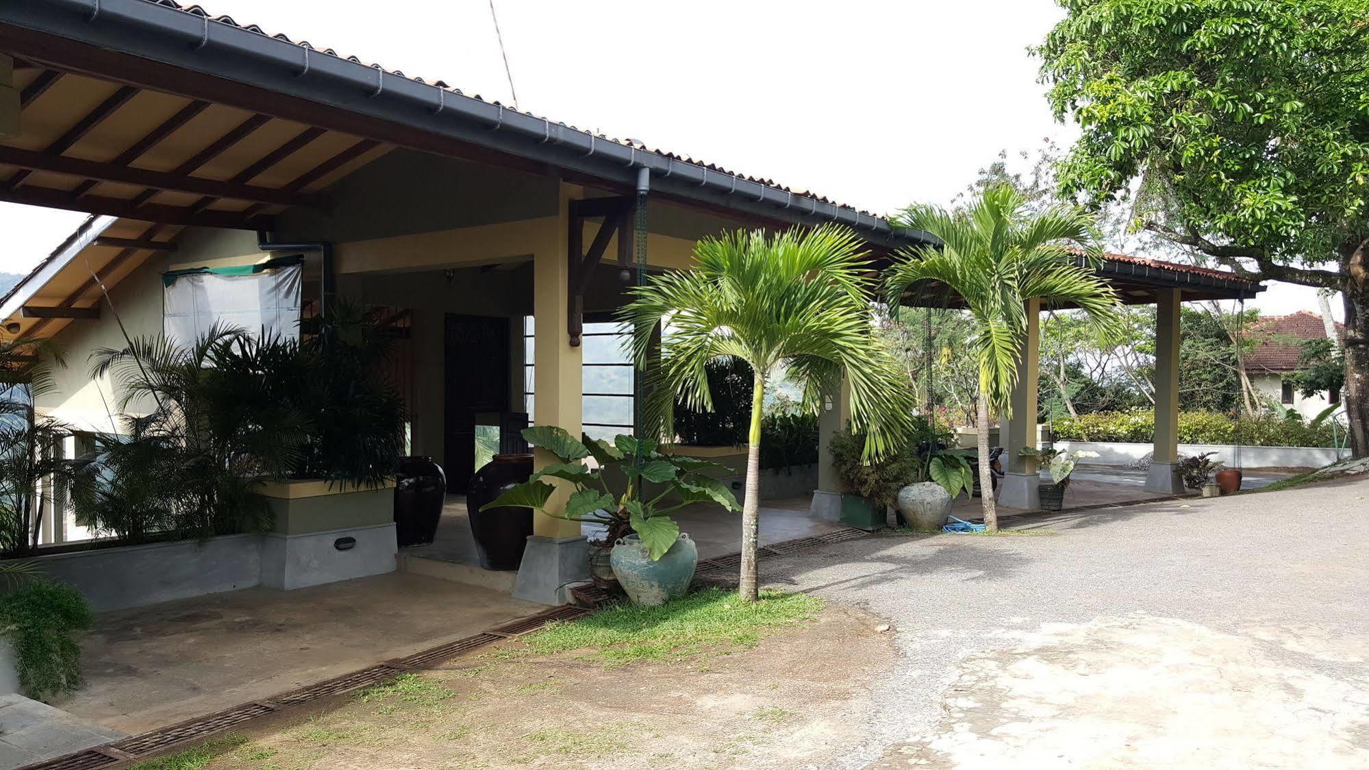 Albatross Boutique Villa كاندي المظهر الخارجي الصورة