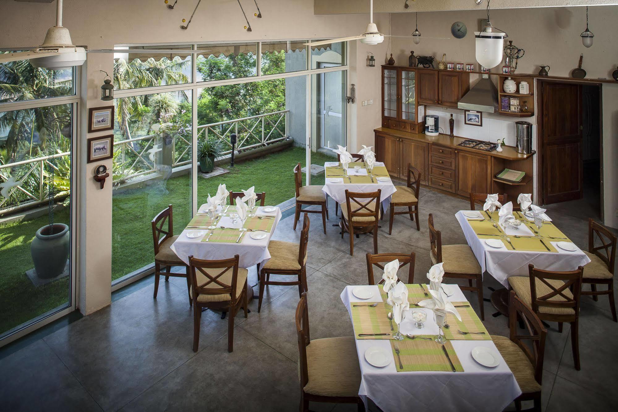 Albatross Boutique Villa كاندي المظهر الخارجي الصورة